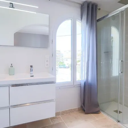 Sous Bois Charming With Outdoor Area & Jacuzzi At 200m From Beaches Of Juan أنتيب